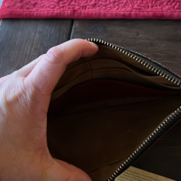 NWOT Patricia Nash Wristlet - Picture 4 of 8